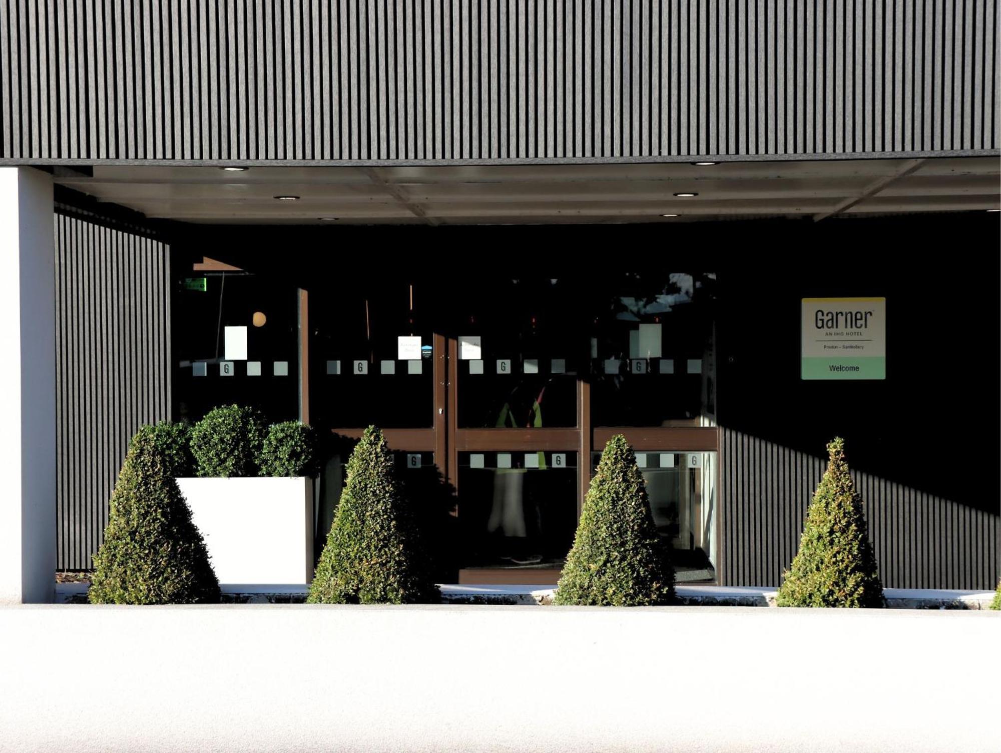 Garner Hotel Preston Samlesbury By Ihg المظهر الخارجي الصورة